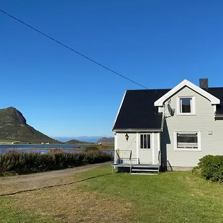 度假居 Cozy Older House In The Middle Of Lofoten *