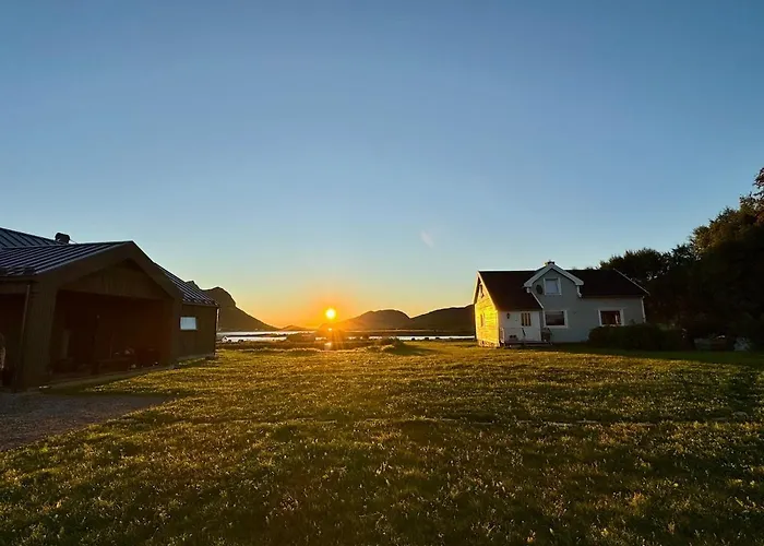 Cozy Older House In The Middle Of Lofoten 莱克内斯